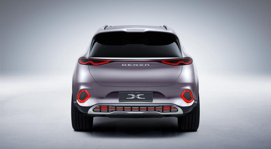  Denza Concept X 2019 года  (фото 5 из 12)